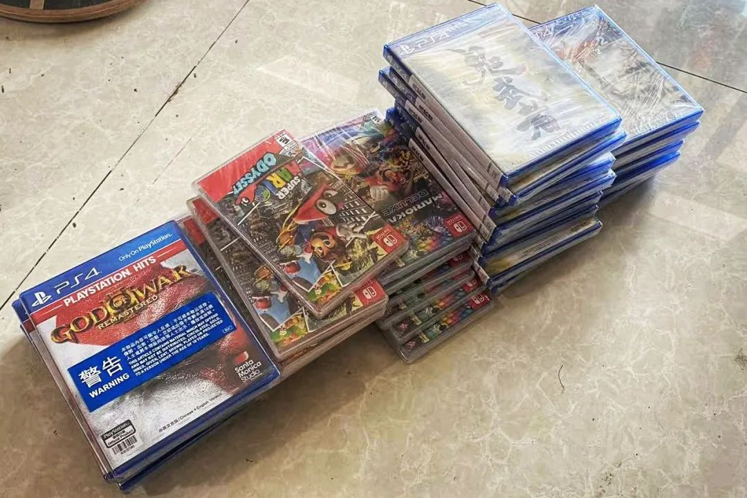 上海扫黄打非办查处一起非法进口<a href=