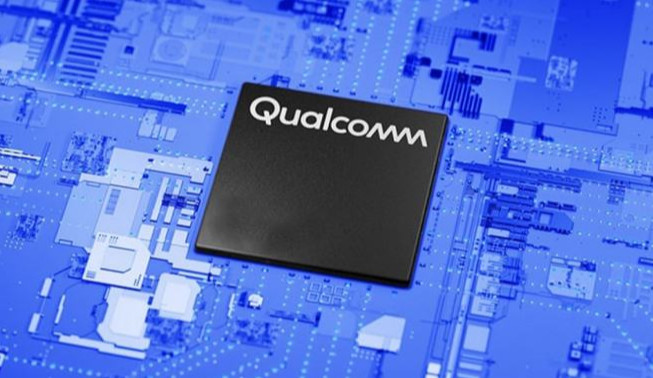 首款搭载骁龙8 Gen  1的手机将于6月底上市。