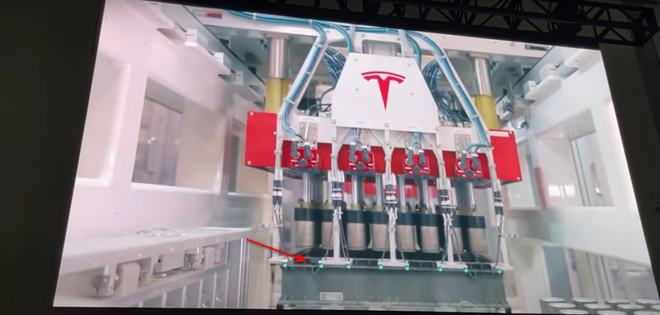 特斯拉正式交付首批配备4680电池的Model  Y