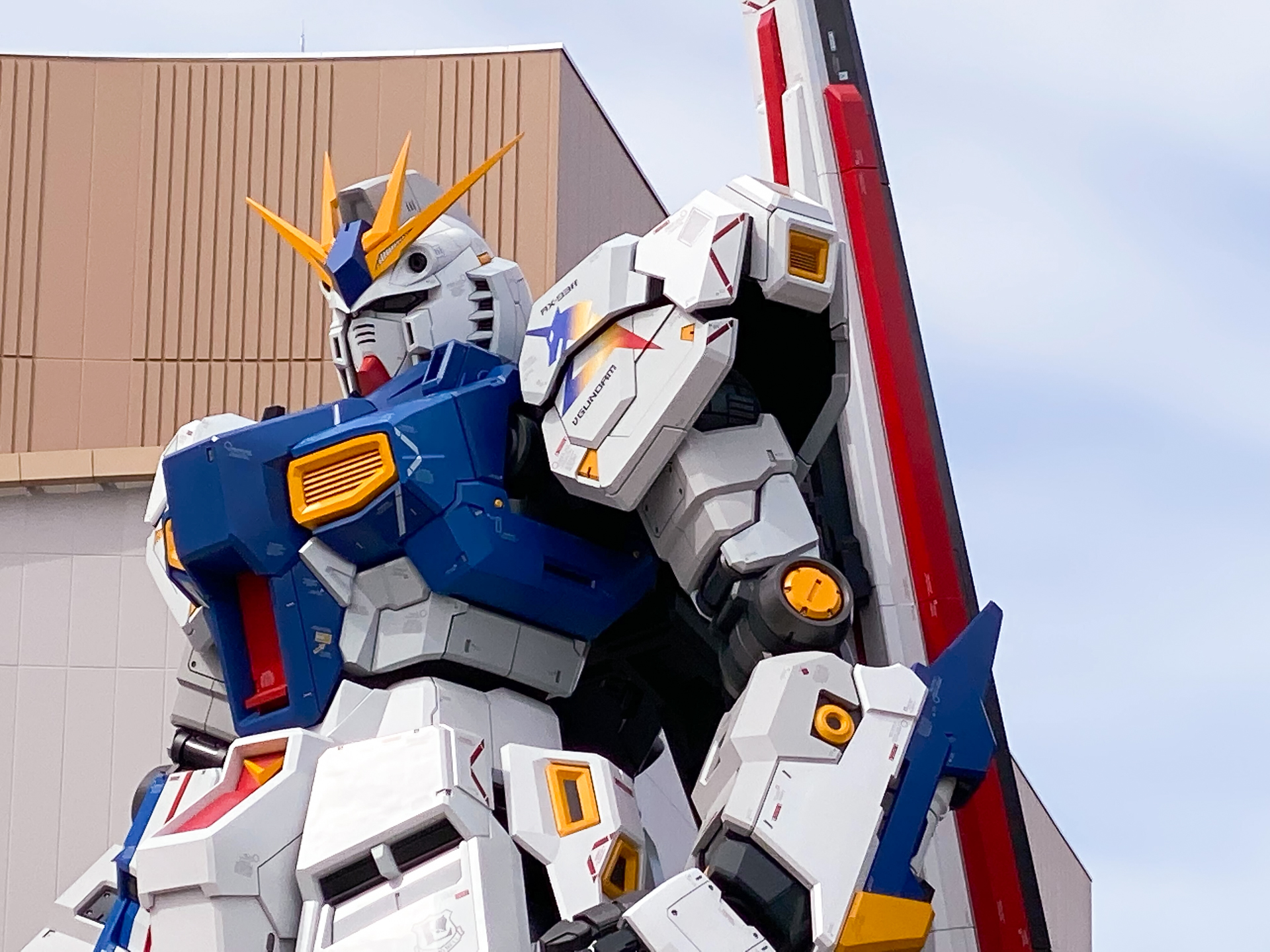 全新的世达高达于4月25日曝光于公众面前。