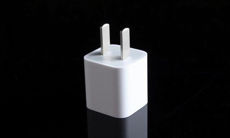 因iPhone不附带充电头 苹果在巴西被判赔偿消费者