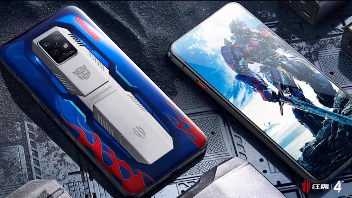 红魔鬼7擎天柱霸天虎定制版亮相极具收藏价值。