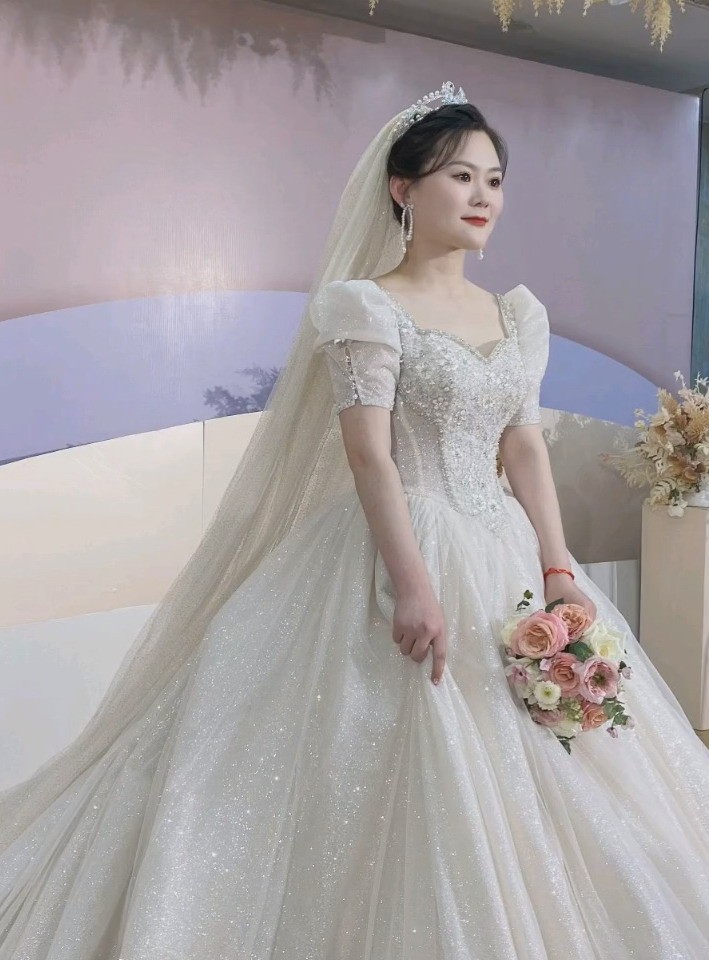 新郎新娘同名同姓同年生 网友：娃娃可以叫洋幂