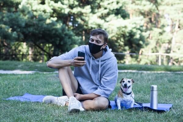 升级iPhone面部识别，解锁手机，支持戴口罩眼镜