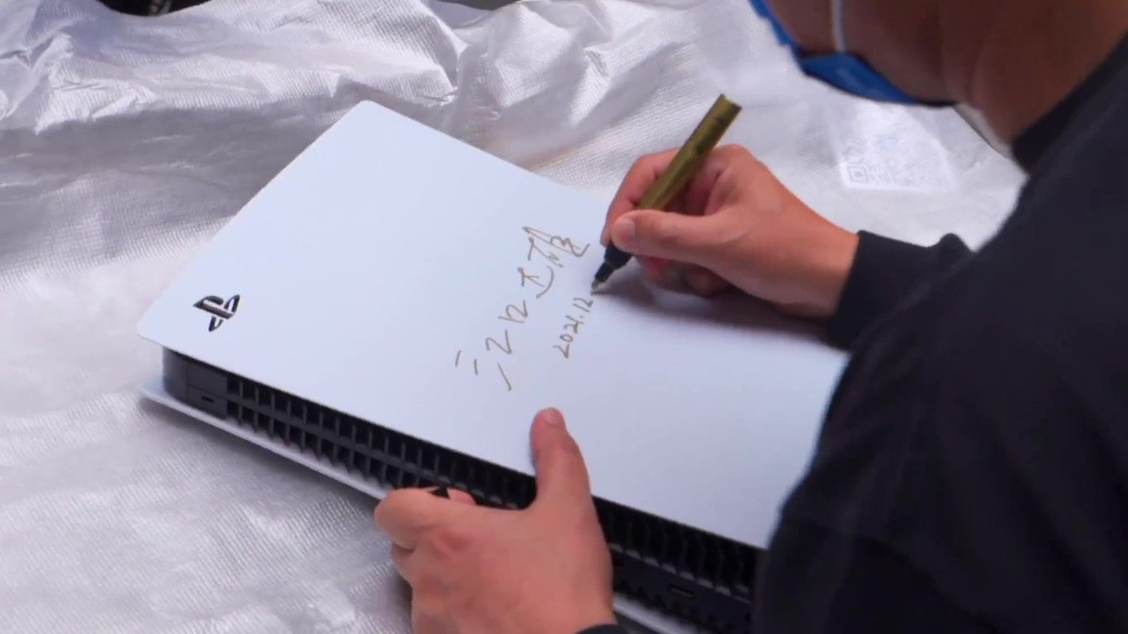 PS中国：PS5国行主机将迎上市一周年