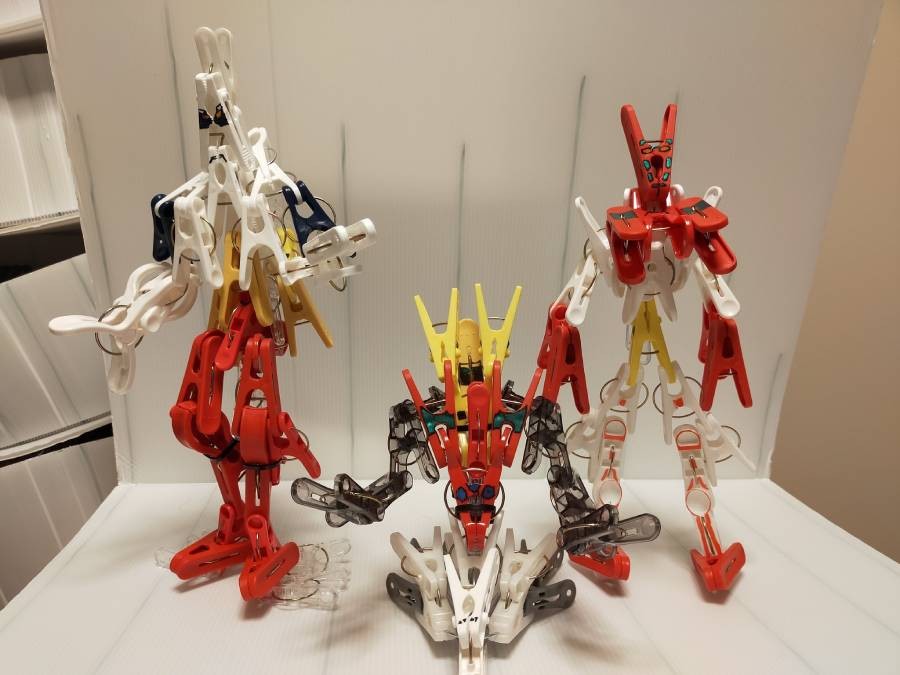 创意点缀生活 高玩用衣服夹子打造高达机体惟妙惟肖