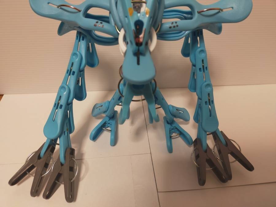 创意点缀生活 高玩用衣服夹子打造高达机体惟妙惟肖