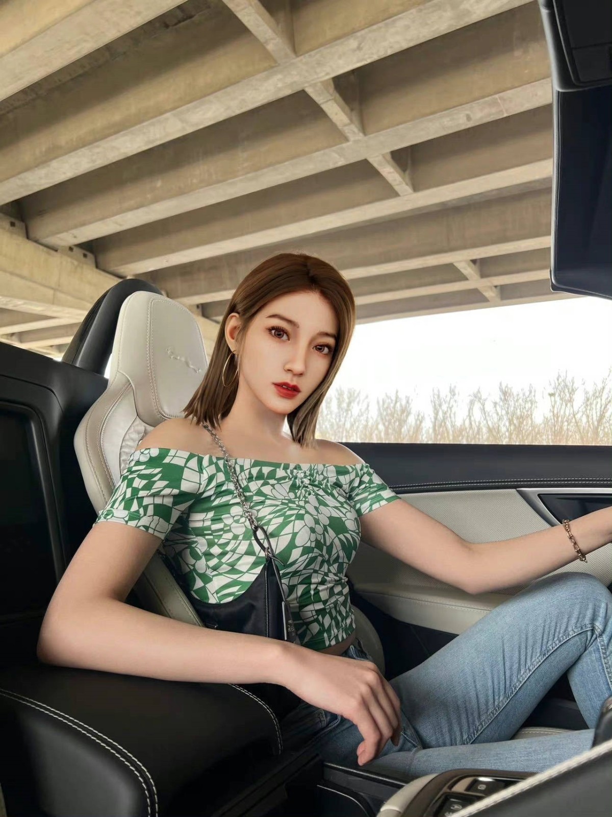 国内首位汽车虚拟博主苍晓出道：颜值身材拉满