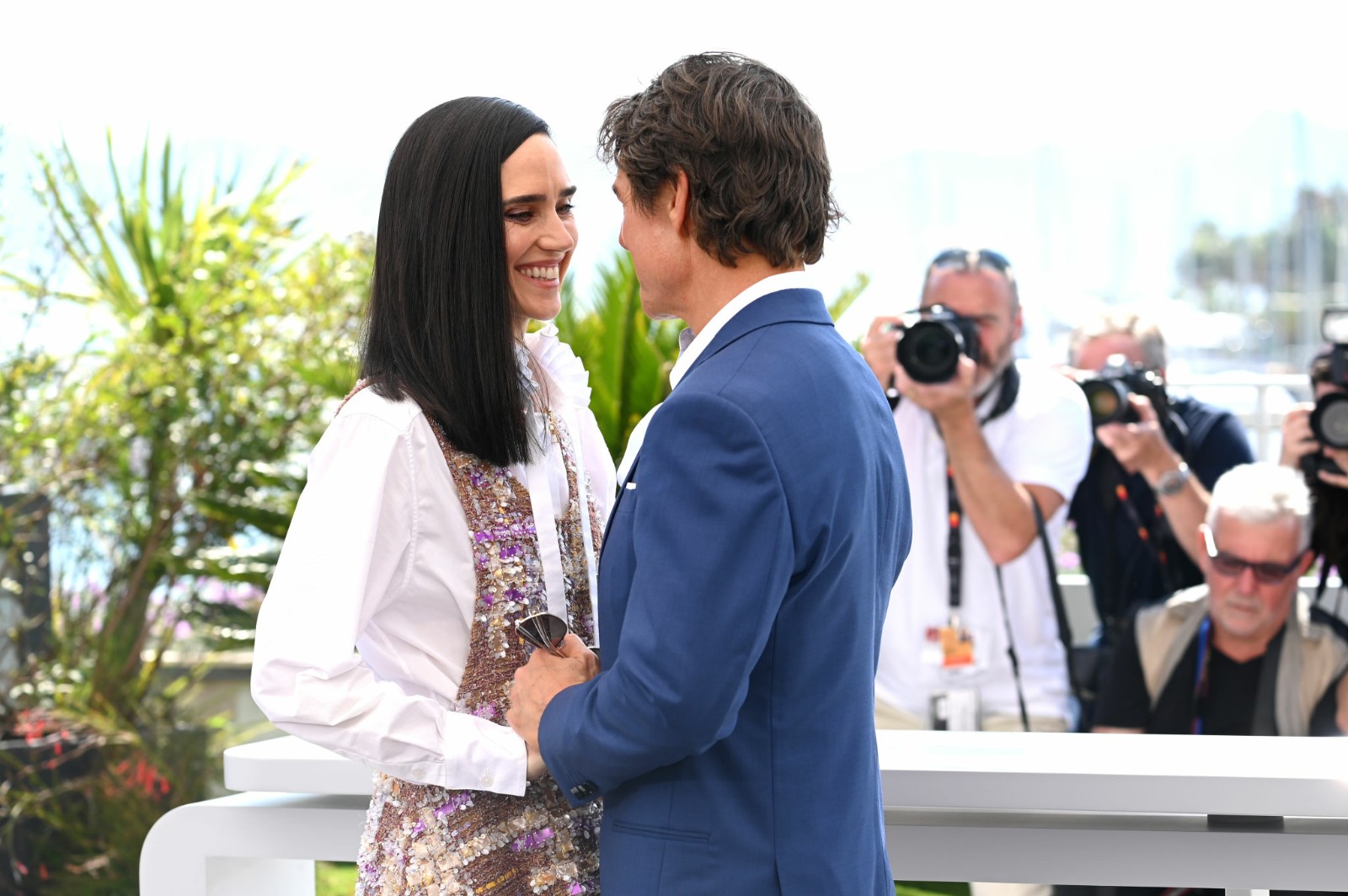 《壮志凌云2》戛纳首映礼图赏 阿汤哥帅气亮相