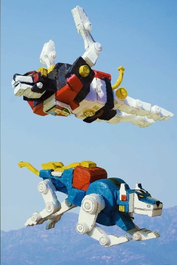 网红打造乡村真人版《战神金刚》 童年经典回来了