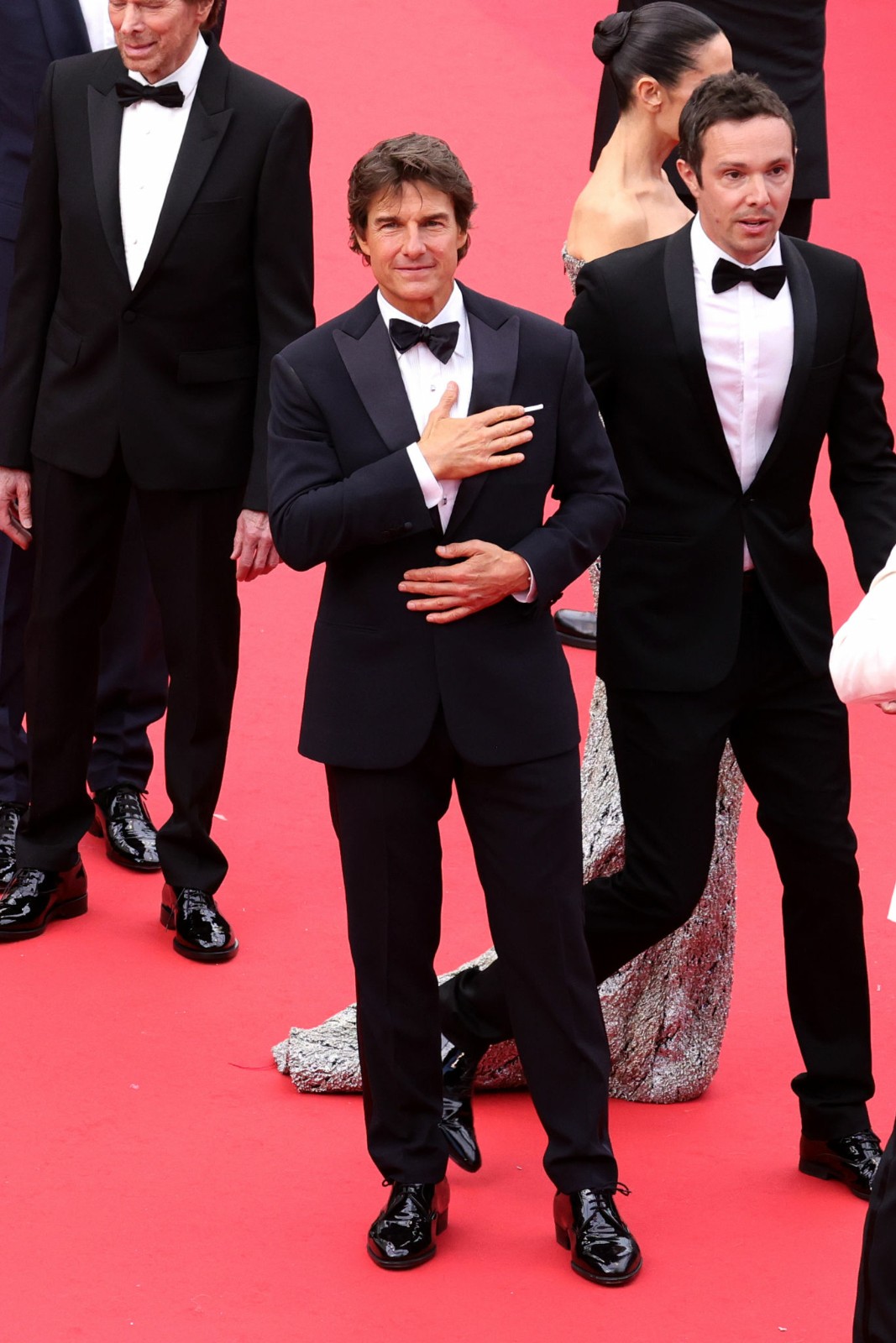 《壮志凌云2》戛纳首映礼图赏 阿汤哥帅气亮相