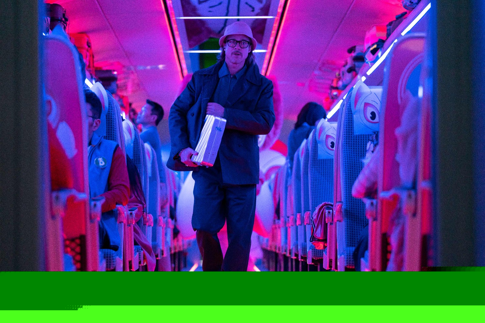 皮特新片《杀手疾风号》曝“杀出好运”预告