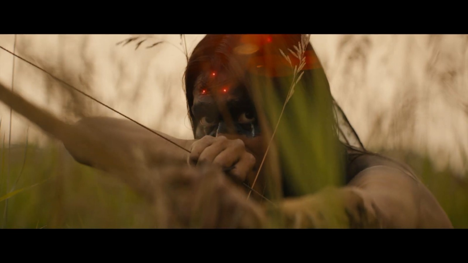 《铁血战士：猎物》首曝预告 8月5日播出