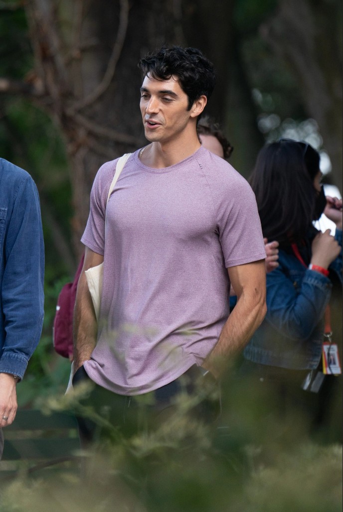 同性爱情电影《星条红与皇室蓝》曝光片场照