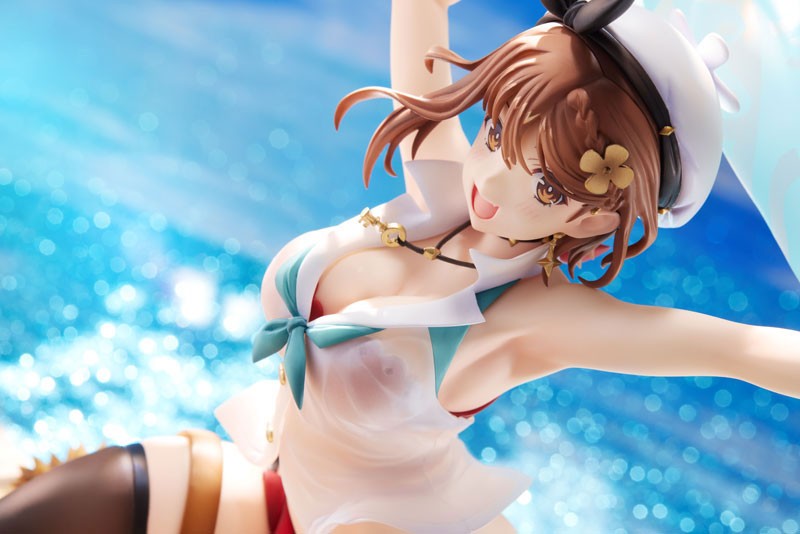 《莱莎炼金工坊》莱莎全新高端手办 可爱性感泳装版