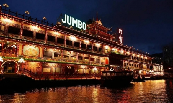 46年香港地标珍宝海鲜舫翻沉 曾是多部电影<a href=