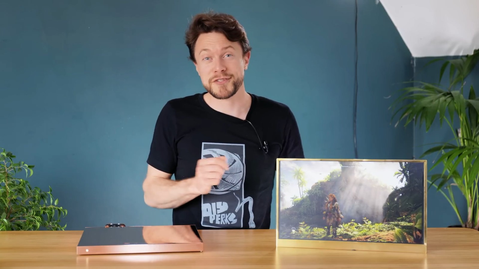 国外YouTuber成功打造PS5 Slim 厚不到2厘米