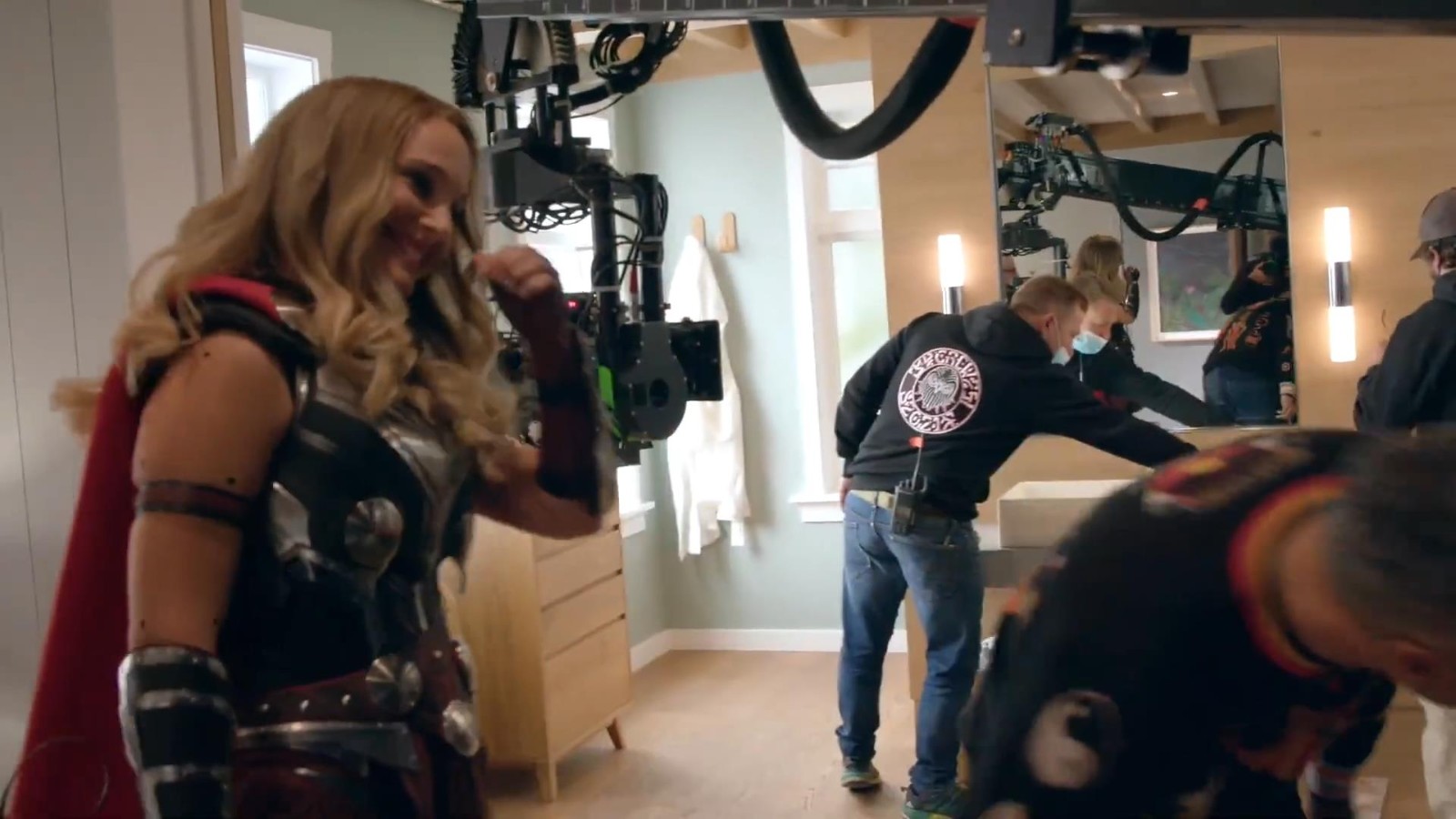 《雷神4》幕后特辑发布 新画面和拍摄花絮曝光