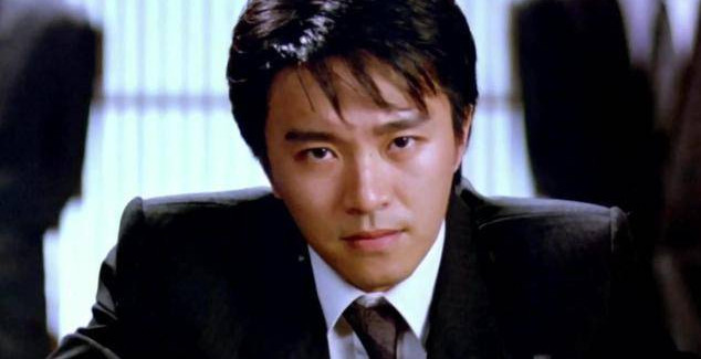 周星驰60岁大寿 星女郎林允向老板庆生