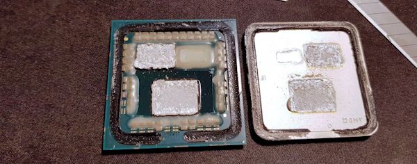 AMD锐龙75800X3D成功开门打游戏降了10℃！