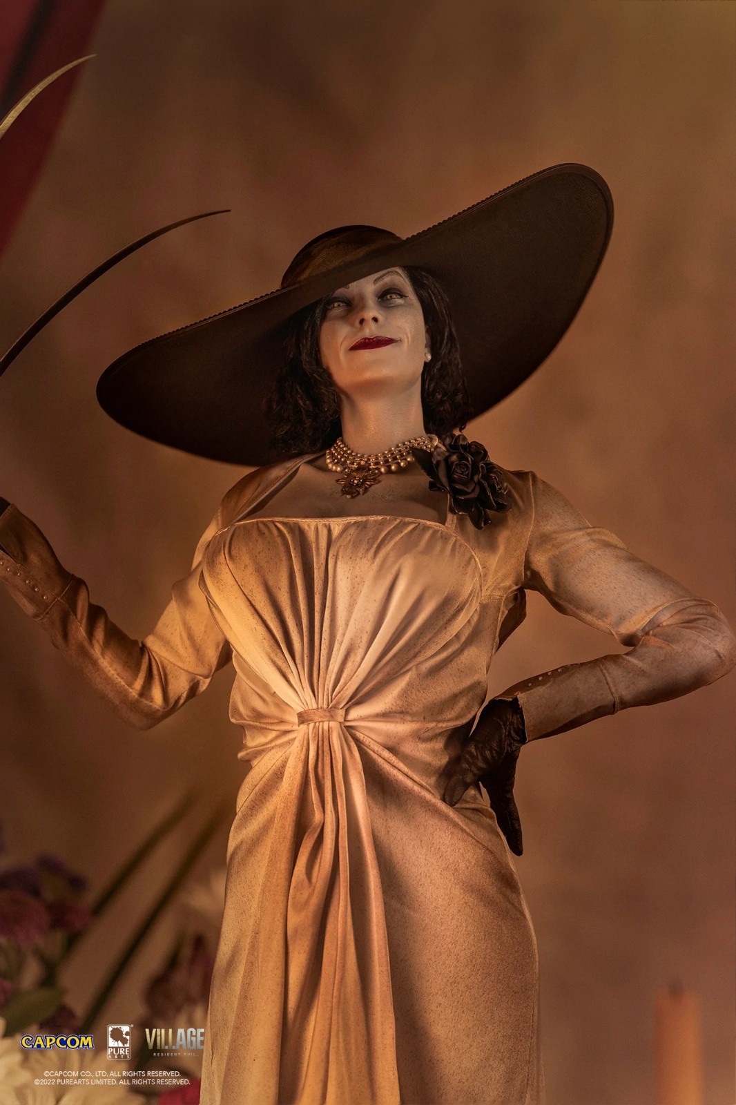 只需万元人民币 《生化危机8》吸血鬼夫人模型带回家