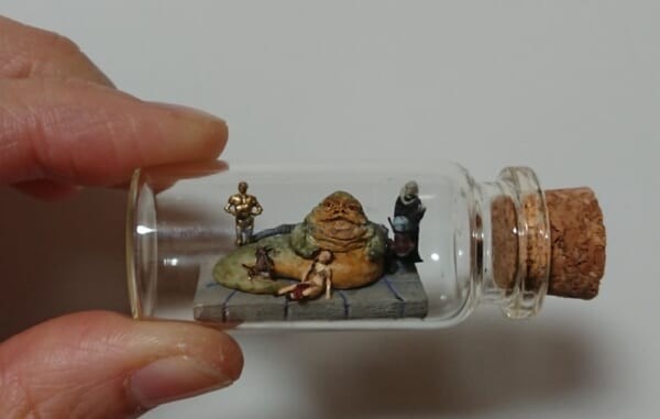瓶中奇妙世界 《星球大战》粉丝打造精致瓶中情景模型