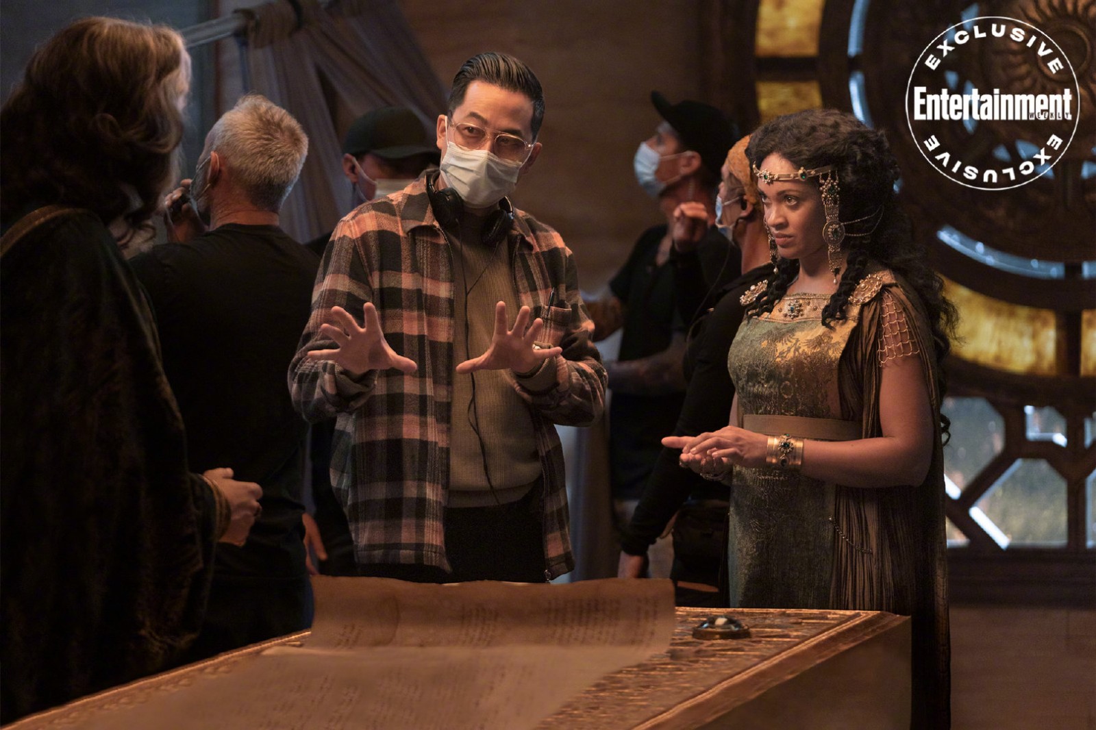 《指环王：力量之戒》新剧照 法拉宗凯兰崔尔等亮相