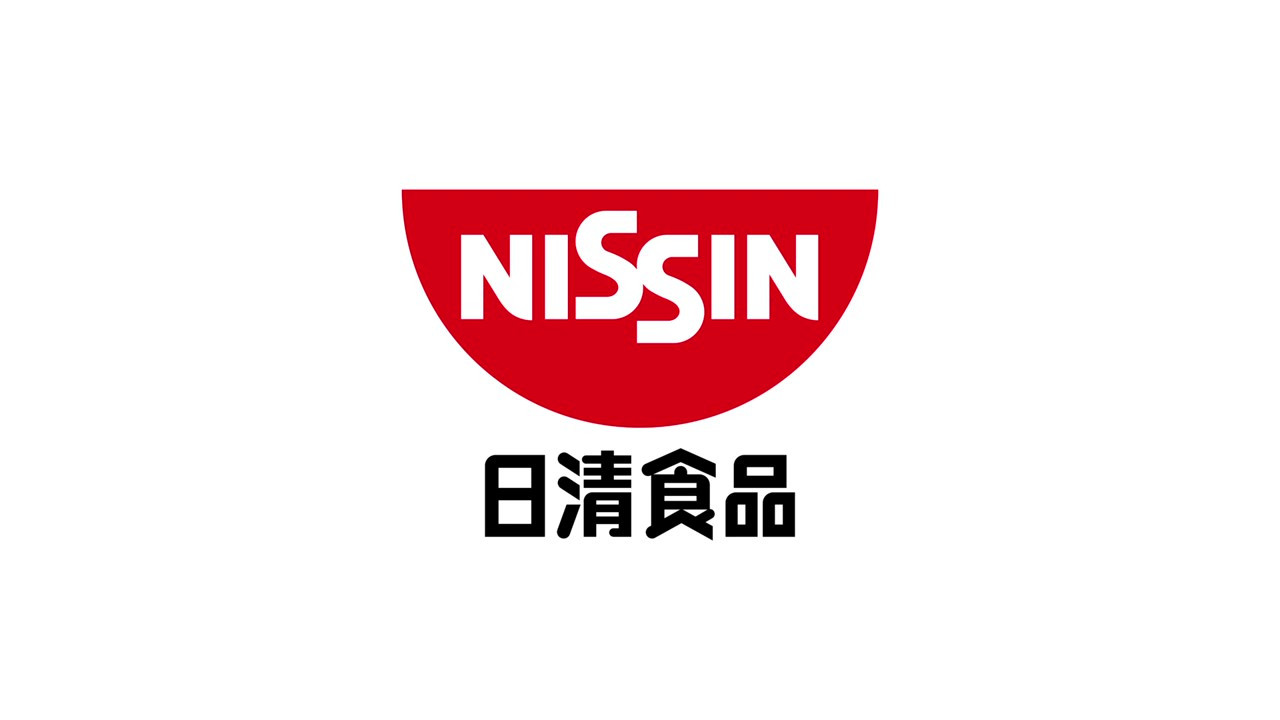 大量杯面巨头打出日清联合出击的巨幅广告。