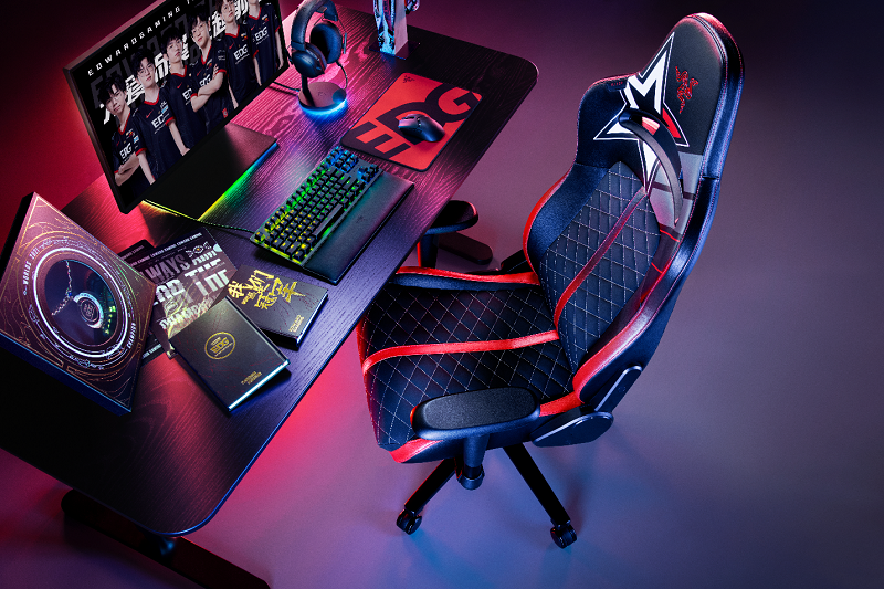 荣誉定制冠军誓言，雷蛇发布水神XEDG限量电椅。