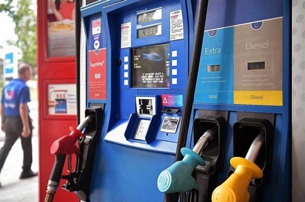 一天赚近11亿！“三桶油”最新业绩出炉:均创历史新高。