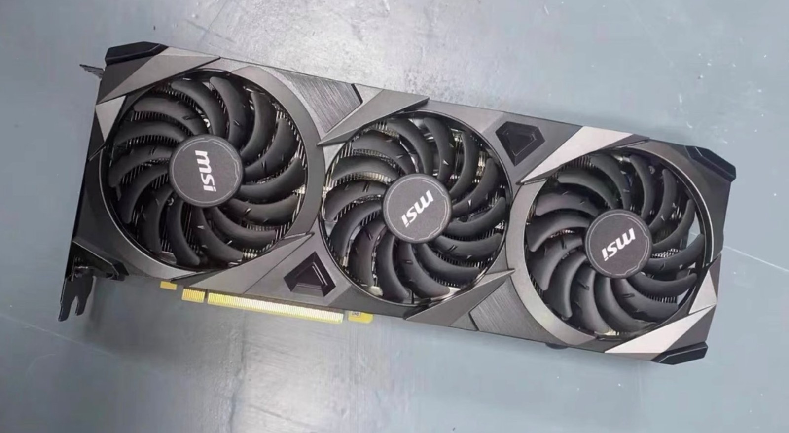 未发布的RTX308020GB出现在中国！3000元以上你会接手吗？
