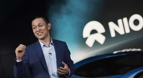 野战互杀曝光蔚来手机2023年上市，因为李斌还有追求。