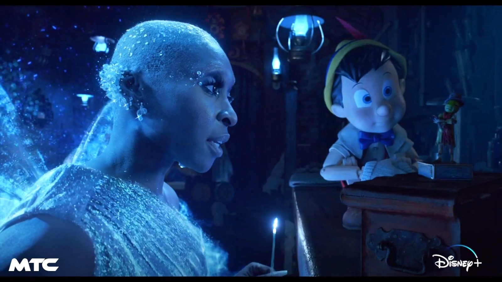 迪士尼现场版《匹诺曹》新段位光头黑仙女出道。