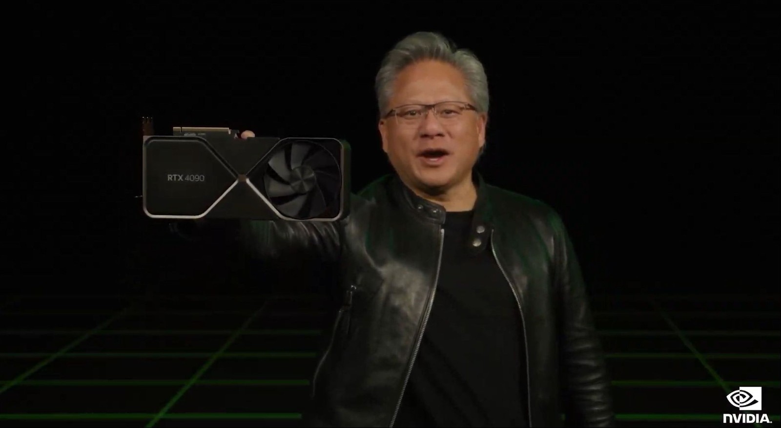 售价12999元:NV发布RTX4090后股价持续下跌。这让老黄很尴尬。