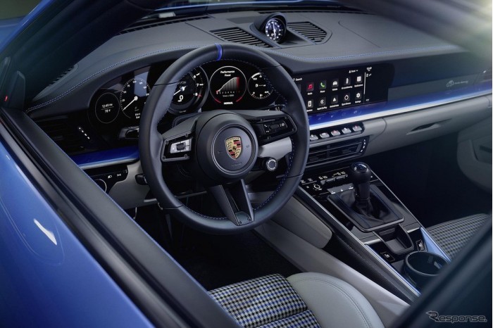 中国车主购买全球近三分之一的保时捷，其中一半是女性。