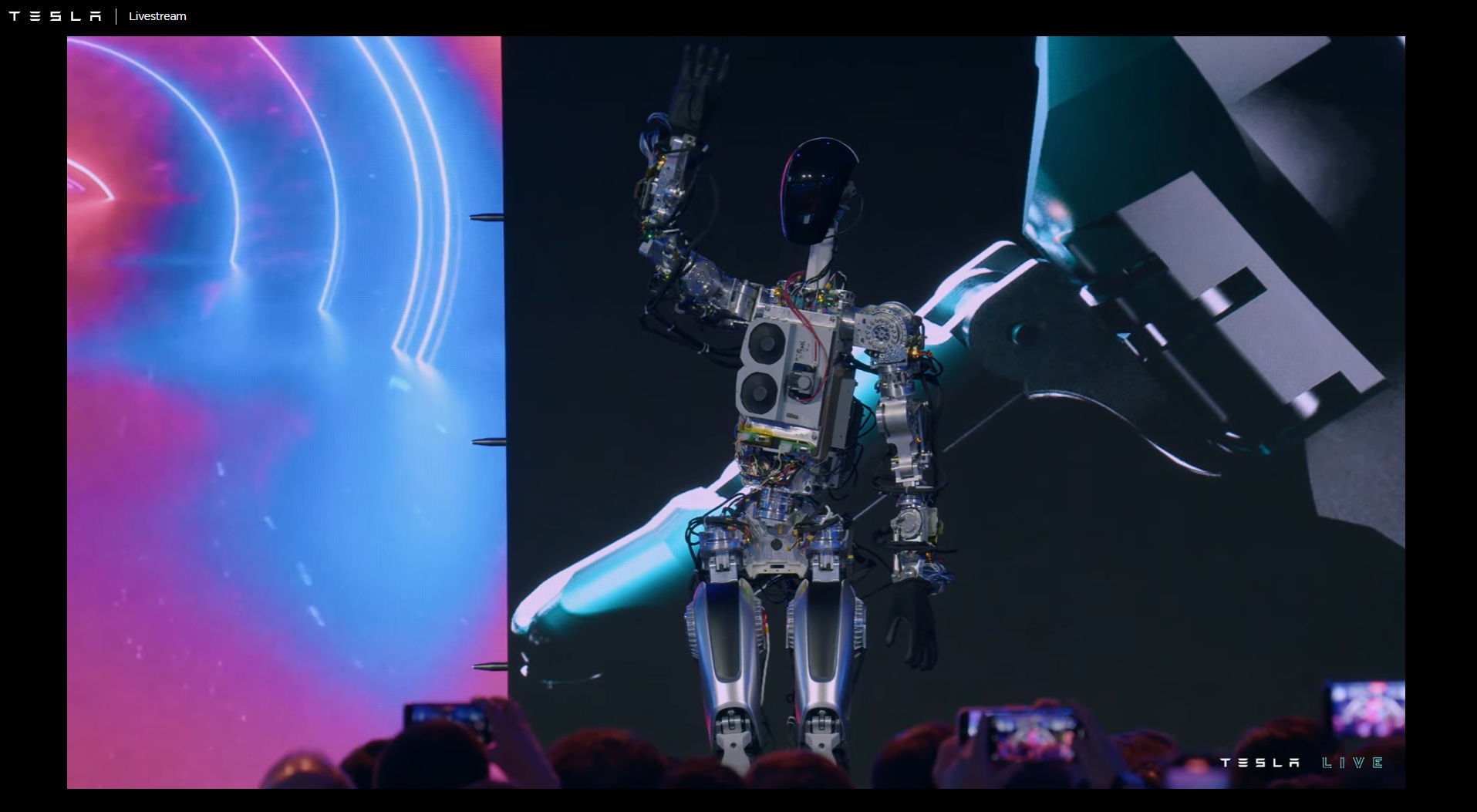 据说马斯克擎天柱机器人要3到5年才能上市。