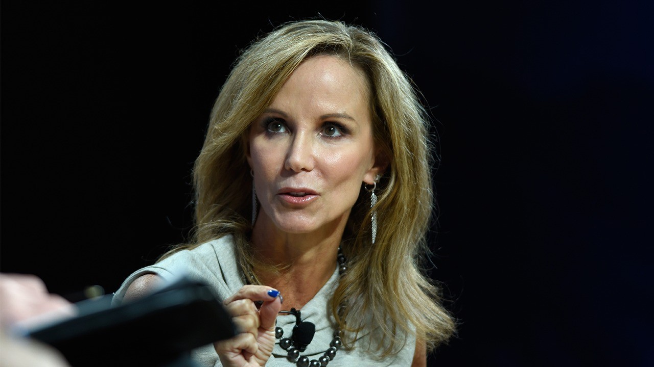 动视暴雪首席合规官的离职因回应公司指控而引发争议。