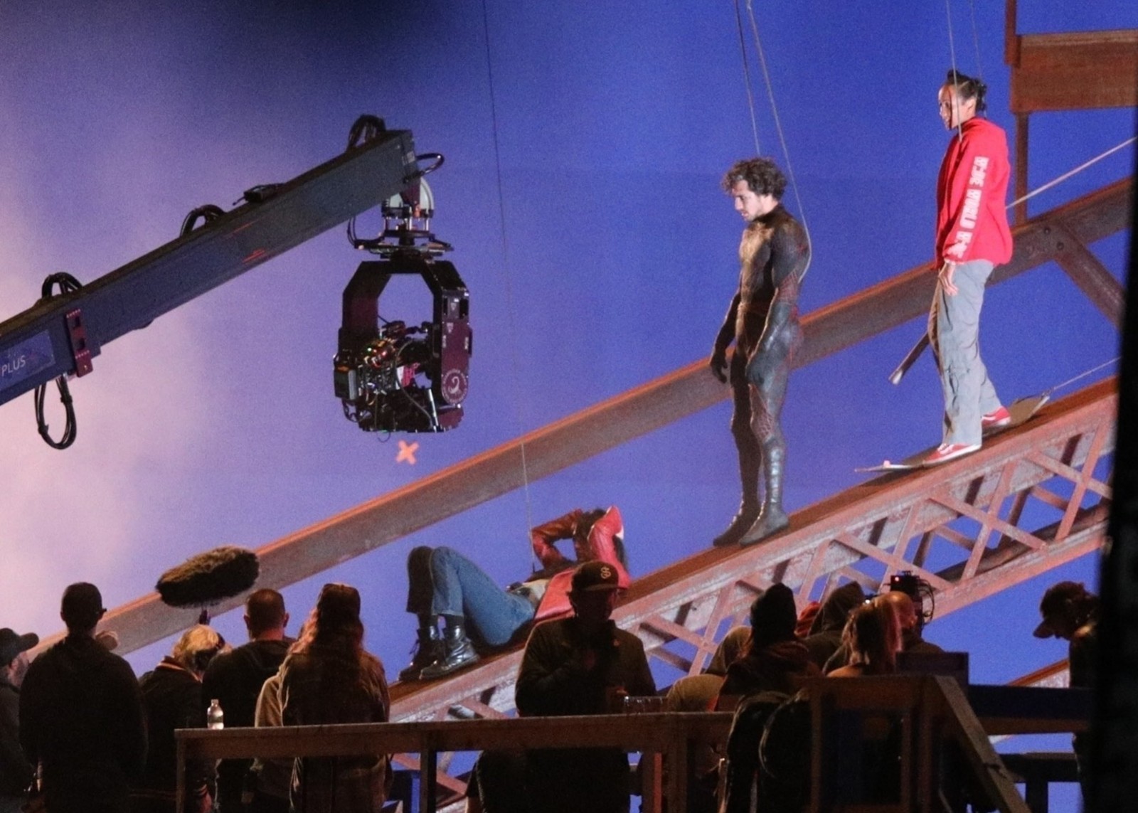 多美女阵容《蜘蛛夫人》新工作室展现大美容颜！