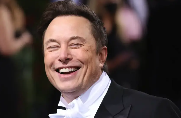 比谷歌创始人的财富总和还多，马斯克的身价在不到一年的时间里蒸发了8000亿。