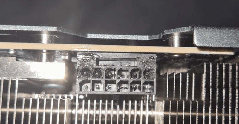 老黄RTX4090着火了！AMD新旗舰显卡不怕:杜绝祸害