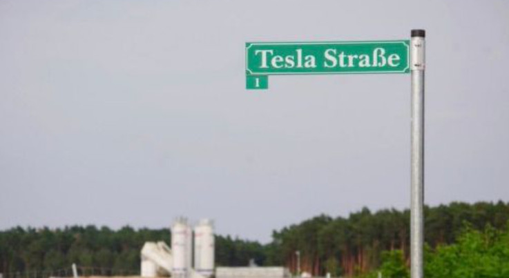 柏林特斯拉超级工厂准备大规模扩张。