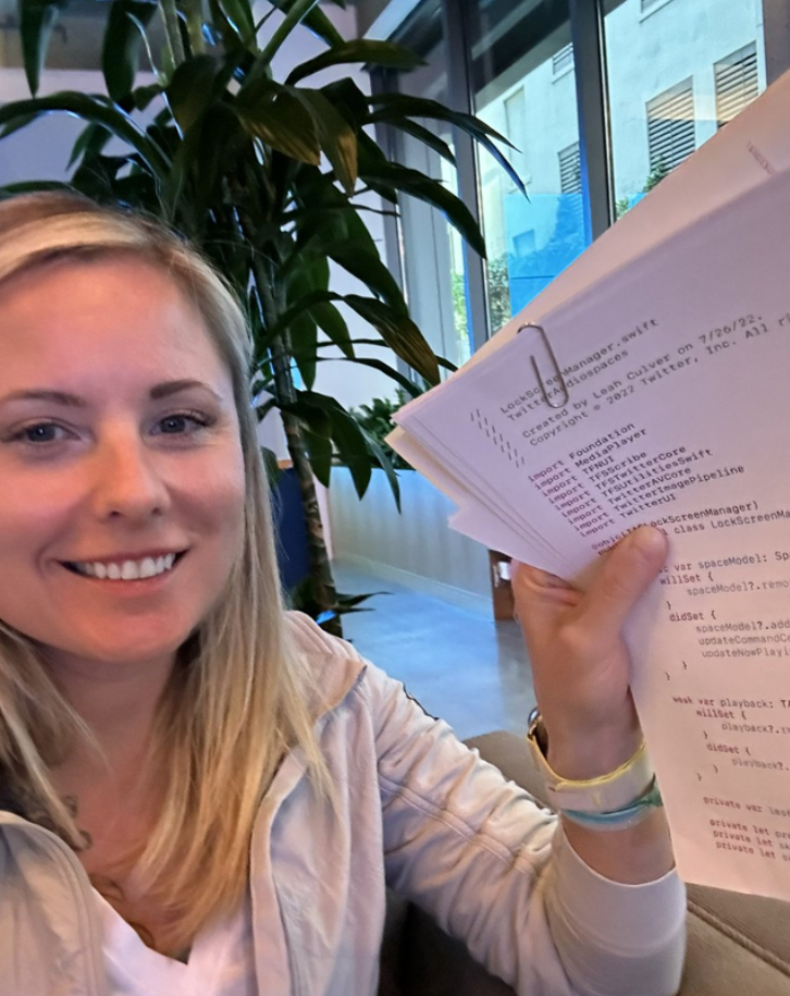 马斯克要求推特的工程师们熟记代码:审核后撕掉，在电脑上重现。