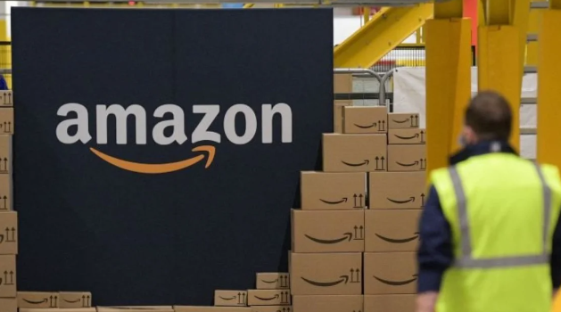 亚马逊成为全球首家市值缩水1万亿美元的上市公司才一年多。