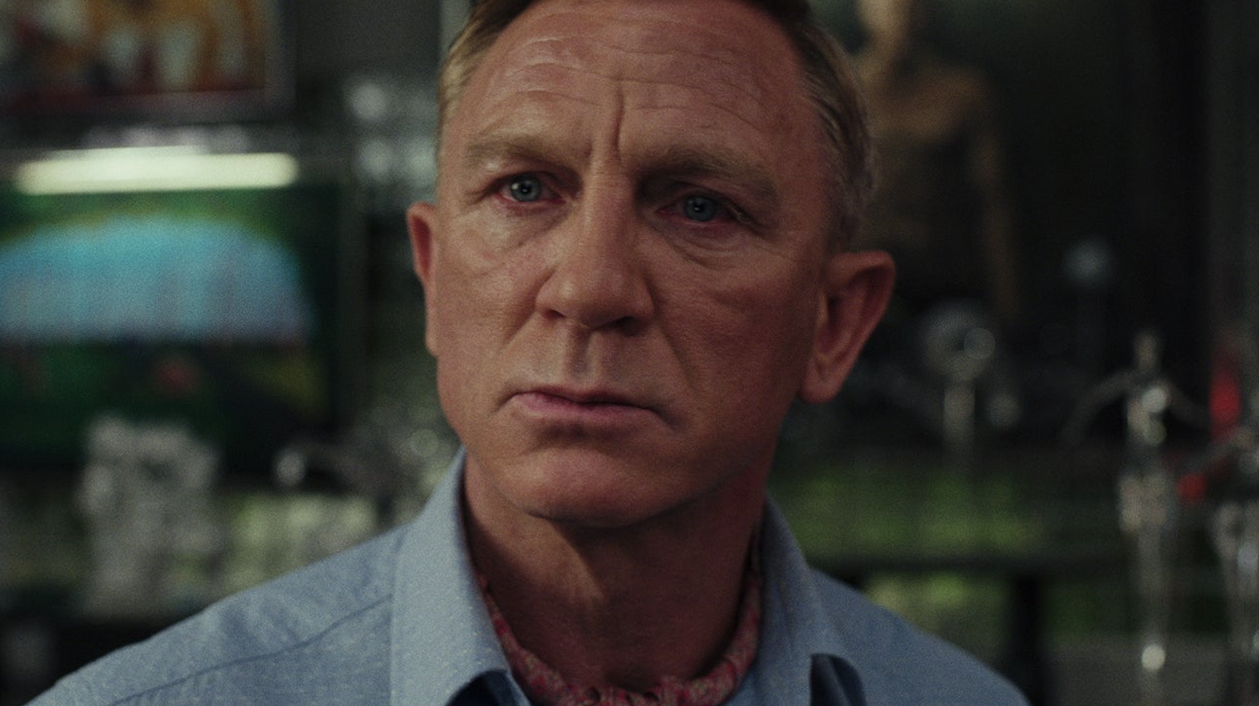 007danielcraig更喜欢在《利刃出鞘》中扮演侦探。