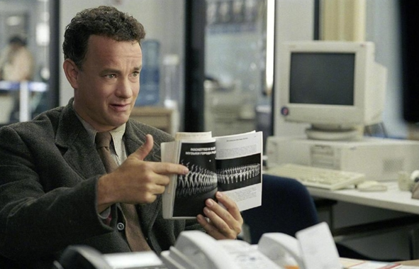 《幸福终点站》原型76岁去世，在法国机场住了18年。