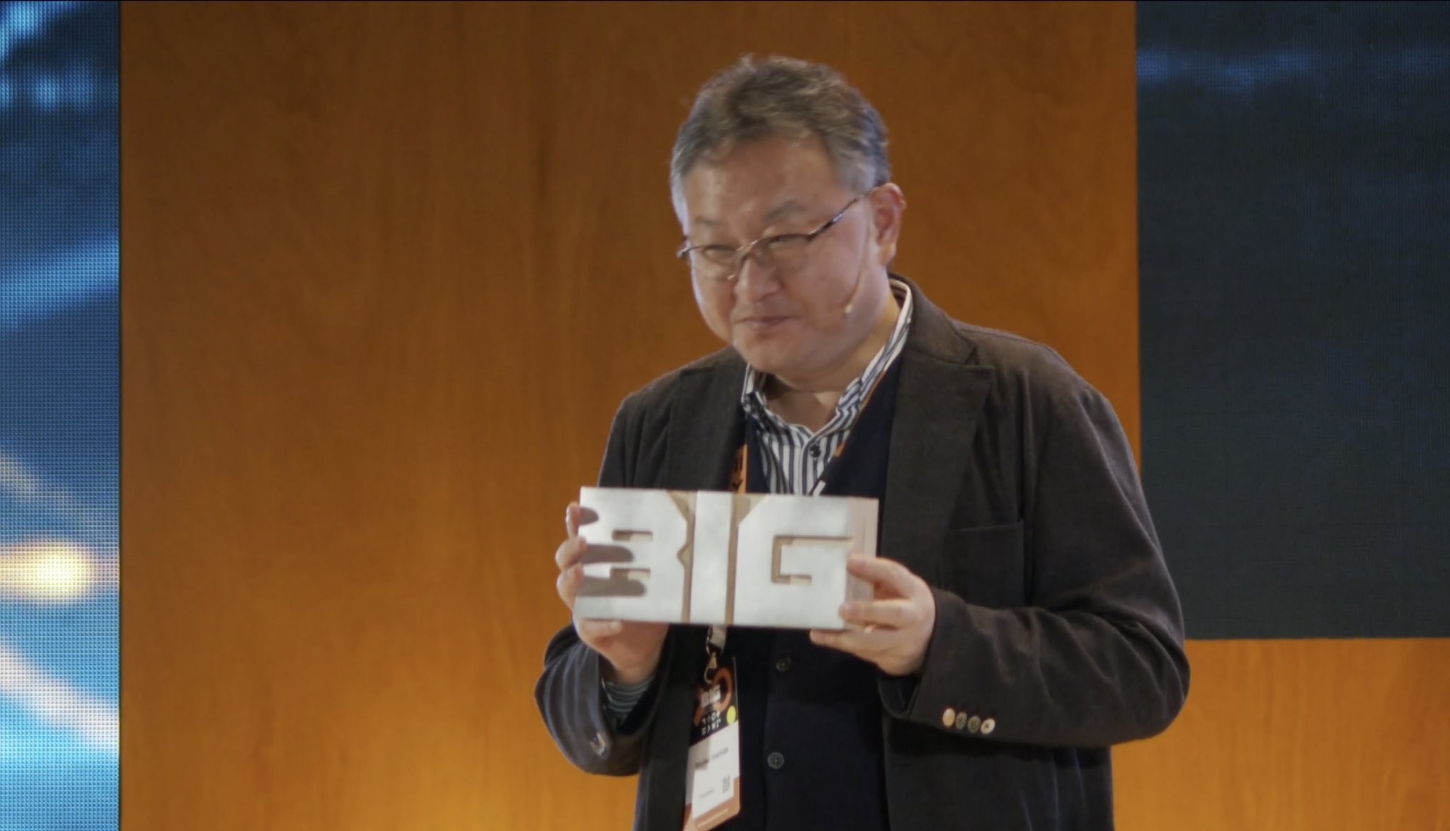 季:垄断《FF》和《DQ》改变了PS的命运。