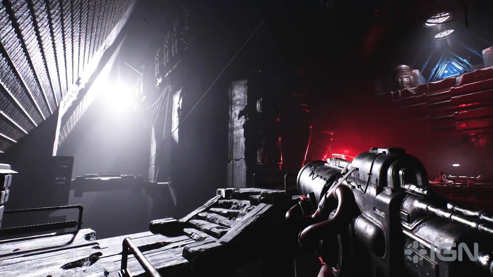 FPS《月之深渊》对抗扭曲宇宙恐怖的新预览