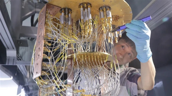 为了解决未来6G算力瓶颈，首次探索量子算法的中国移动