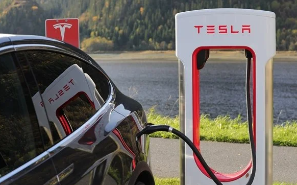 特斯拉表示将继续降价，继续控制成本