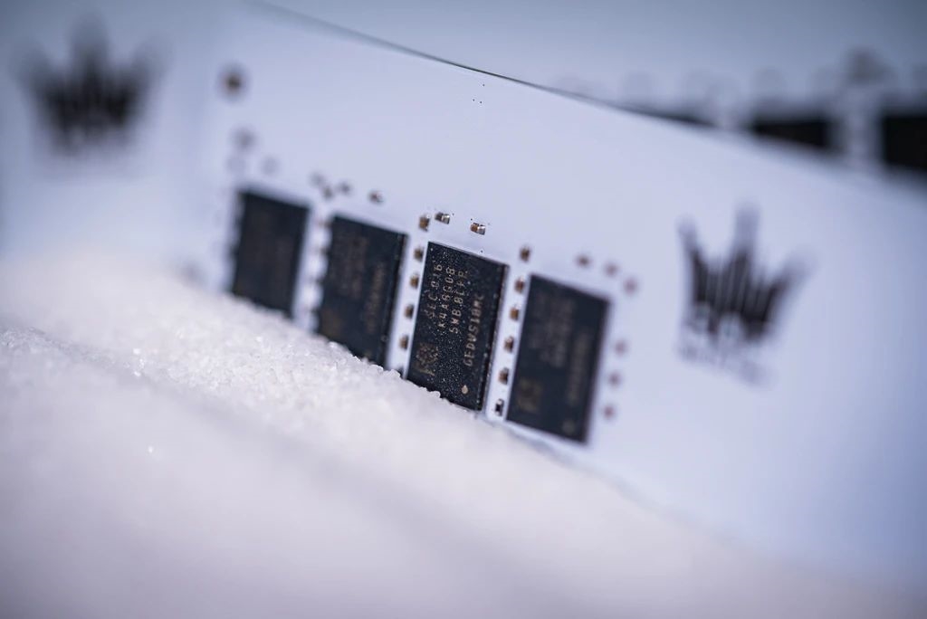 库存多得爆炸！内存、固态硬盘完全陷落:价格或不上涨